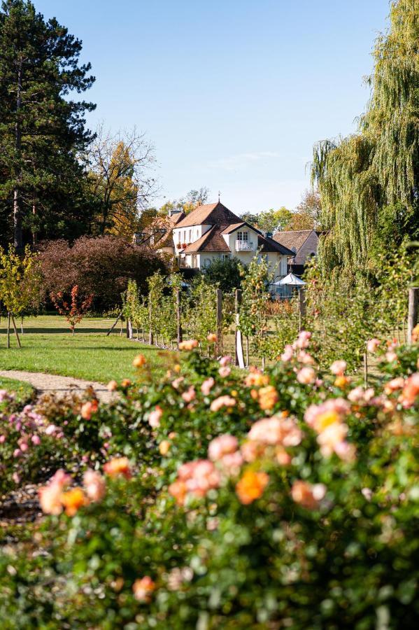 Hostellerie De Льоверноа Екстериор снимка
